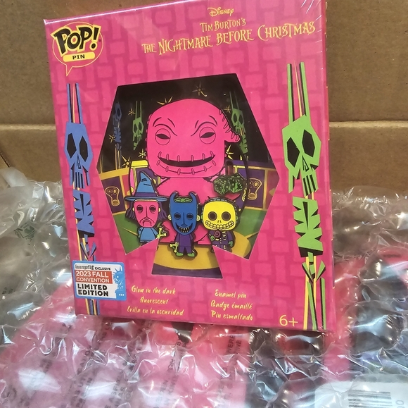 Limited Edition Pop and Loungefly PINK Oogie Boogie Bag And Pin Set Limited Edition Pop and Loungefly PINK Oogie Boogie Bag And  main image 2
